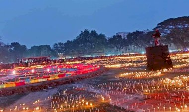 নড়াইলে কুড়ির ডোপ মাঠে সূর্যাস্তের সঙ্গে সঙ্গে লাখো প্রদীপ জ্বালিয়ে ভাষা শহীদদের স্মরণ