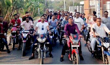 কেশবপুরের সাগরদাঁড়ি ইউনিয়নে উপজেলা চেয়ারম্যান প্রার্থী মফিজের গণসংযোগ