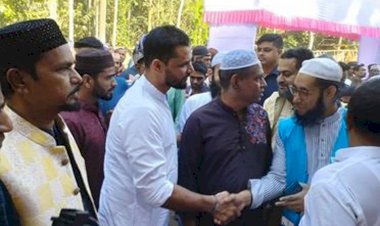 নড়াইলের কর্মচন্দ্রপুর জামে মসজিদের উদ্বোধন করলেন জাতীয় সংসদের হুইপ মাশরাফি