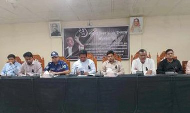 পোরশায় গণহত্যা দিবসে আলোচনা সভা অনুষ্ঠিত