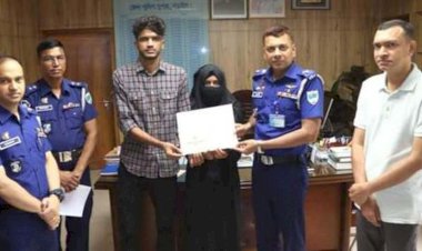 নড়াইলে ঈদ সামগ্রী প্রদান ও পুলিশ লাইনস্ জামে মসজিদের ছাদ ঢালাই'র উদ্বোধন করেন এসপি মেহেদী হাসান