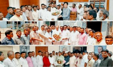 যশোরের জেলা প্রশাসক আরবাউল হাসান মজুমদারসহ জেলা আঃলীগের নেতৃবৃন্দকে মফিজের ফুলের শুভেচ্ছা