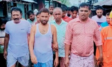 ঝড় বৃষ্টি আঁধার রাতে ধলীগৌরনগর ইউনিয়ন বাসীর পাশে হুমায়ুন মিয়া ও জনাব, খান সেলিম রহমান