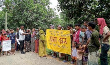 রাজশাহী পবা বড়গাছি ইউনিয়নের দাদপুরে  অবৈধভাবে  পুকুর  খনন কারিদের বিরুদ্ধে মানববন্ধন