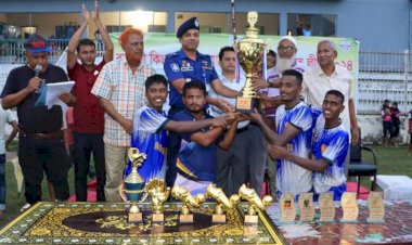 নড়াইলে বসুন্ধরা কিংস সলিল ঘোষ ১ম বিভাগ ফুটবল লীগ-ফাইনাল খেলা ও পুরস্কার বিতরণ অনুষ্ঠান অনুষ্ঠিত