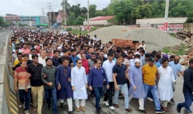 সাভারে সন্ত্রাসও নৈরাজ্যের আ.লীগের বিশাল মিছিল  সমাবেশ