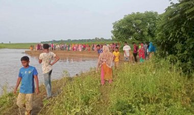 নড়াইলের ওপর দিয়ে প্রবাহিত প্রমত্তা মধুমতি নদী ভাঙনের কবলে