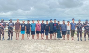 টেকনাফে মিয়ানমারের ১৩ বিজিপি'র সদস্য আটক