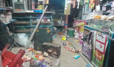 বুড়িচংয়ে চাঁদা না দেয়া দোকানে হামলা ও ভাংচুর