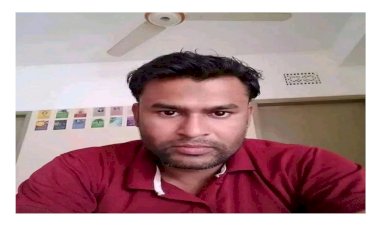 টেকনাফে এক স্কুল দপ্তরীর রহস্যজনক আত্নহত্যা