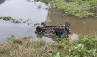 নওগাঁর আত্রাইয়ে গরু বোঝাই ইঞ্জিনচালিত ভূটভূটি উল্টে রেজাউল নামে এক গুরু ব্যবসায়ীর মৃত্যু
