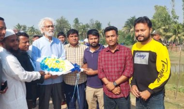 পর্যটন উপদেষ্টার টেকনাফ শাহপরীরদ্বীপ পরিদর্শন