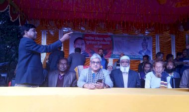 রাজশাহী মোহনপুর ৪ নং মৌগাছি ইউনিয়নের  বসন্তকেদার স্কুল মাঠে শহীদ জিয়া স্মৃতি ফুটবল টুর্নামেন্ট অনুষ্ঠিত হয়