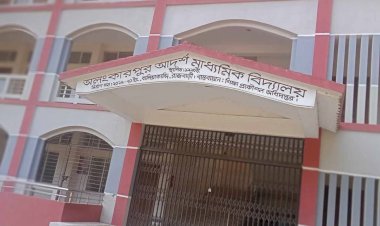 বালিয়াকান্দিতে তুচ্ছ ঘটনাকে কেন্দ্র করে দুই গ্রামবাসীর হামলা-ভাংচুর  আহত ১৭