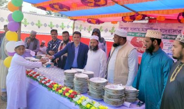 বুড়িচং দারুসসালাম মাদানীয়া মাদরাসার বার্ষিক ক্রীড়া ও সাংস্কৃতিক এবং পুরষ্কার বিতরণী অনুষ্ঠিত