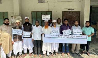 মির্জাগঞ্জে বিভিন্ন শিক্ষা প্রতিষ্ঠানে শিক্ষক কর্মচারীদের কর্মবিরতি।