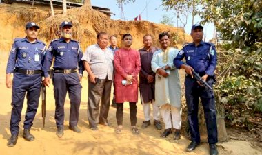 নাইক্ষ্যংছড়ি'র বাইশারীতে পাহাড় কাটার বিভিন্ন স্থান পরিদর্শনে-ইউএনও