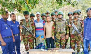 নড়াইলের কালিয়ায় প্রতিপক্ষের হামলায় যুবক নিহত, অস্ত্র ও গুলিসহ আটক ২ অতিরিক্ত পুলিশসহ সেনাবাহিনী মোতায়েন