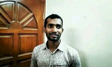 দিনাজপুরে রেলের ১৩০ টিকিটসহ নৌবাহিনী সদস্য আটক।।