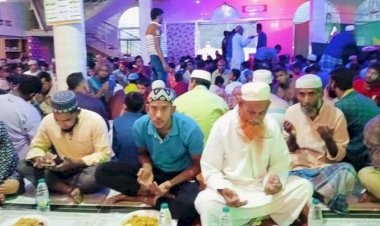 রাজাপুরে কৃষি শ্রমিক ইউনিয়নের ইফতার মাহফিল অনুষ্ঠিত