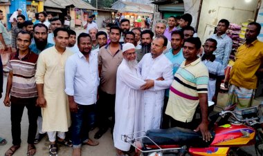রাজশাহী মোহনপুরের তৃণমুলে নেতাকর্মীদের সাথে ঈদ শুভেচ্ছা বিনিময় করেন রায়হানুল আলম রায়হান