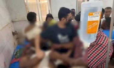 নরসিংদী তে তুচ্ছ ঘটনাকে কেন্দ্র করে ৪ জনকে কুপিয়ে রক্তাক্ত জখম