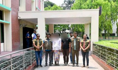 পলিশে অর্থের বিনিময়ে কনস্টেবল নিয়োগের নামে প্রতারনা: বিজিবি সদস্যসহ দুই প্রতারক গ্রেফতার
