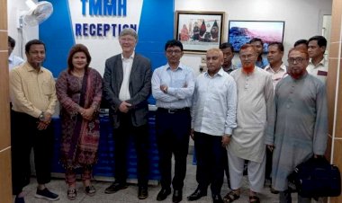 মাসুদা মেটারনিটি হাসপাতাল পরিদর্শন করেন প্রফেসর এ্যালবার্ট ওস্টারহাউস