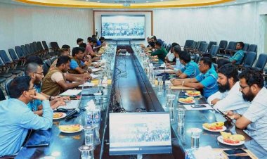 পুলিশ কমিশনারের সঙ্গে বৈষম্যবিরোধী ছাত্র আন্দোলনের নেতৃবৃন্দের মতবিনিময় সভা অনুষ্ঠিত