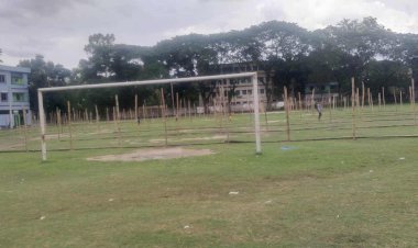 শিবপুরে বিদ্যালয়ের খেলার মাঠে পশুর হাট, প্রধান শিক্ষক কিছুই জানেননা