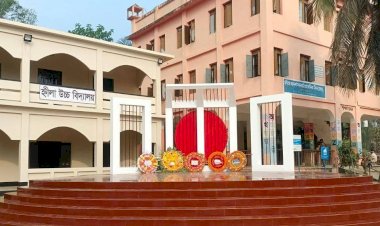 টেকনাফে এক স্কুল ছাত্রের ছুরিকাঘাতে আহত এক ছাত্র