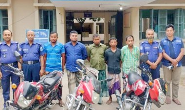 পীরগাছা পুলিশের অভিযানে চোরাই ৩ মোটরসাইকেলসহ গ্রেফতার ৫