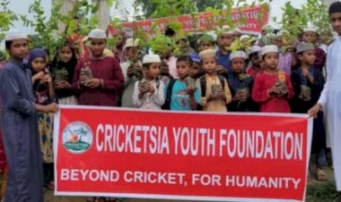নওগাঁয় ইয়ুথ ফাউন্ডেশনের উগ্যোগে চৌমাশিয়া মাদ্রাসার শিক্ষার্থীদের মাঝে গাছের চার বিতরণ
