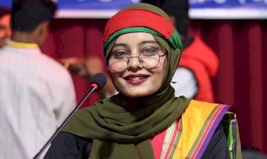 নারীদের ধ্বংস করা হচ্ছে, রাজনীতি করব না: ফেসবুক লাইভে অন্তর্দ্বন্দ্ব ও নারী বৈষম্যের প্রতিবাদ; 