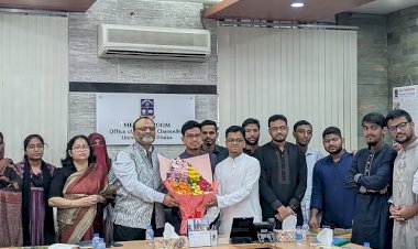 প্রথম কার্যনির্বাহী সভায় সিনেটে পাঁচজন ছাত্র প্রতিনিধি ঠিক করল ডাকসু