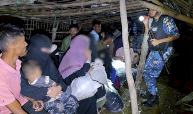 টেকনাফে পাচারের উদ্দেশ্যে বন্দি থাকা শিশুসহ ২১ জন উদ্ধার