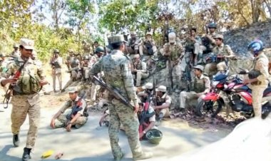 নাইক্ষ্যংছড়ি'র ঘুমধুম সীমান্তে মিয়ানমারের অভ্যন্তরে সংঘর্ষ থেমে থেমে গুলি, এপারে আতঙ্ক