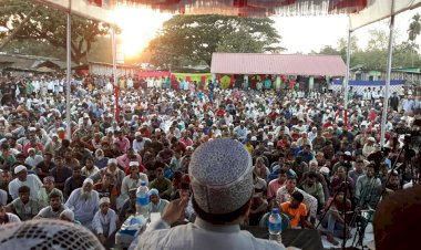আদর্শ পরিবার সেচ্ছাসেবী সংগঠনের উদ্যেগে ইসলামি মহা সম্মেলন অনুষ্ঠিত হয়েছে