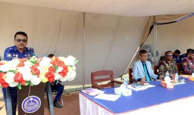 নড়াইলে আসন্ন ত্রয়োদশ জাতীয় সংসদ নির্বাচন  উপলক্ষে আইন-শৃঙ্খলা রক্ষার্থে নির্বাচনী ব্রিফিং প্যারেড অনুষ্ঠিত