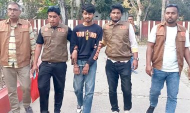 চুক্তিতে অস্ত্র পাচারকালে বিদেশী পিস্তল-গুলিসহ যুবক গ্রেপ্তার