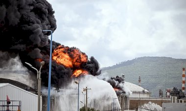 কুয়েতের তেলভর্তি জাহাজে ইরানের হামলা, সাগরে তেল ছড়িয়ে পড়ার আশঙ্কা