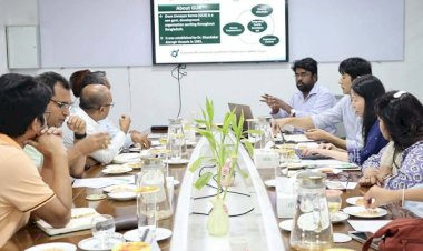 বগুড়ায় গাক'র স্মার্ট প্রকল্প পরিদর্শনে বিশ্বব্যাংক ও পিকেএসএফ প্রতিনিধিদল