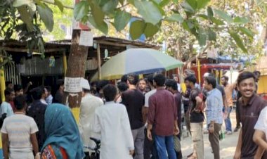 পাবিপ্রবিতে সিনিয়রের কলার ধরে থ্রে*ট দিলো জুনিয়র