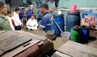 বুড়িচংয়ে ভেজাল আইসক্রিম কারখানায় অভিযান, ২৫ হাজার টাকা জরিমানা