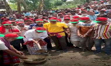 উজিরপুর থানার গুঠিয়া ইউনিয়নে খাল খনন কর্মসূচির শুভ উদ্ভোধন