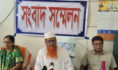 পটুয়াখালীর মির্জাগঞ্জে সুবিদখালী মহিলা কলেজ অধ্যক্ষের বিরুদ্ধে মিথ্যা সংবাদের প্রতিবাদে সংবাদ সম্মেলন