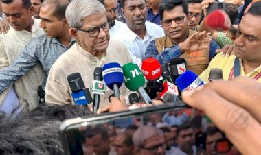 নওগাঁর প্রতিশহরে রবীন্দ্রনাথের ১৬৫ তম জন্মবার্ষিকী উপলক্ষে বিএনপির মহাসচিব মির্জা ফখরুল বলেন