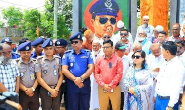 নরসিংদীর রায়পুরায় বীরশেষ্ঠ মতিউর রহমান স্মৃতি ম্যুরাল বাংলার ঈগল এর শুভ উদ্ধোধন অনুষ্ঠিত
