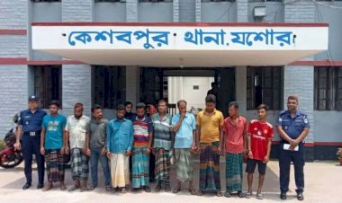 কেশবপুরে থানা পুলিশের অভিযানে এক  নারীসহ ১১ আসামি গ্রেফতার