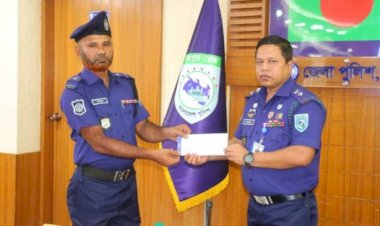 রংপুর জেলার শ্রেষ্ঠ ওয়ারেন্ট তামিলকারী অফিসার পীরগাছা থানার এসআই ফিরোজ